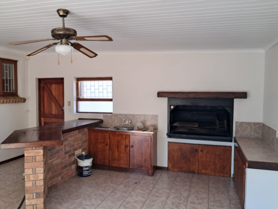 3 Bedroom Property for Sale in Bothasig Western Cape